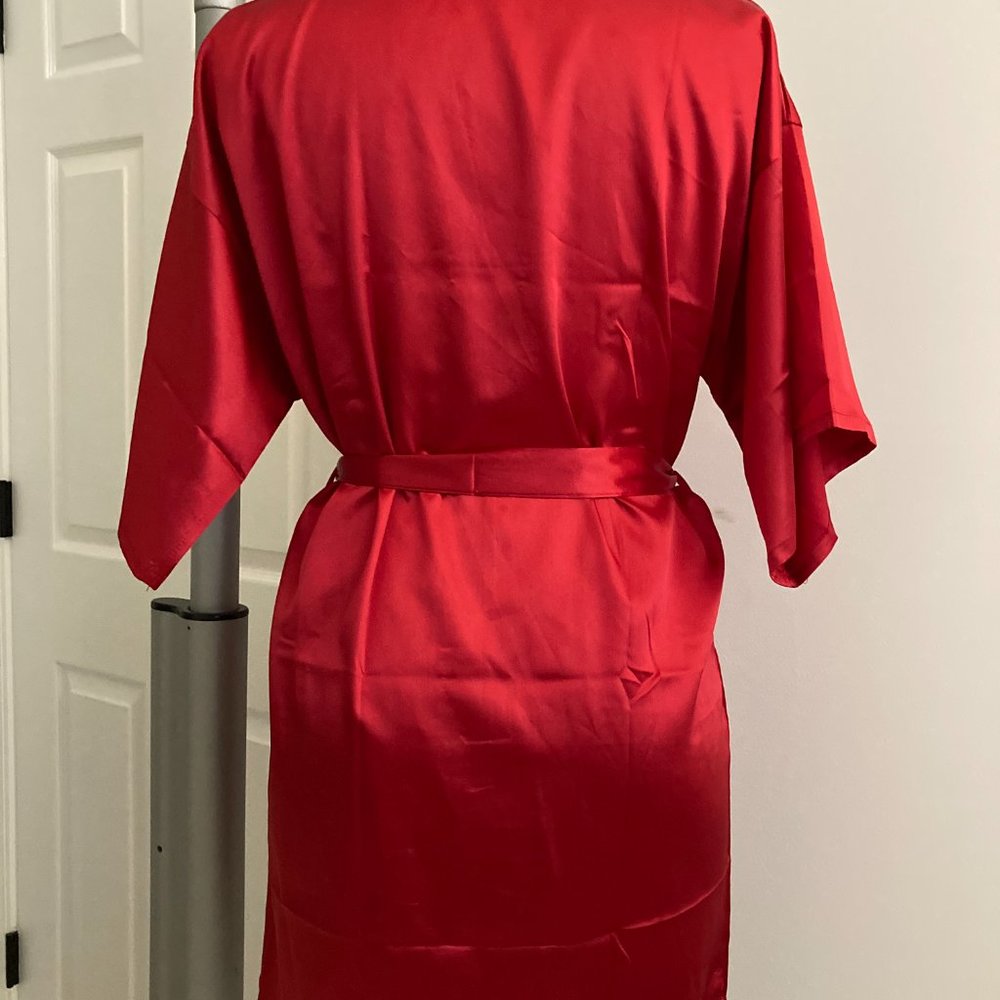 Silky Short Red Robe size S - Picture 4 of 4